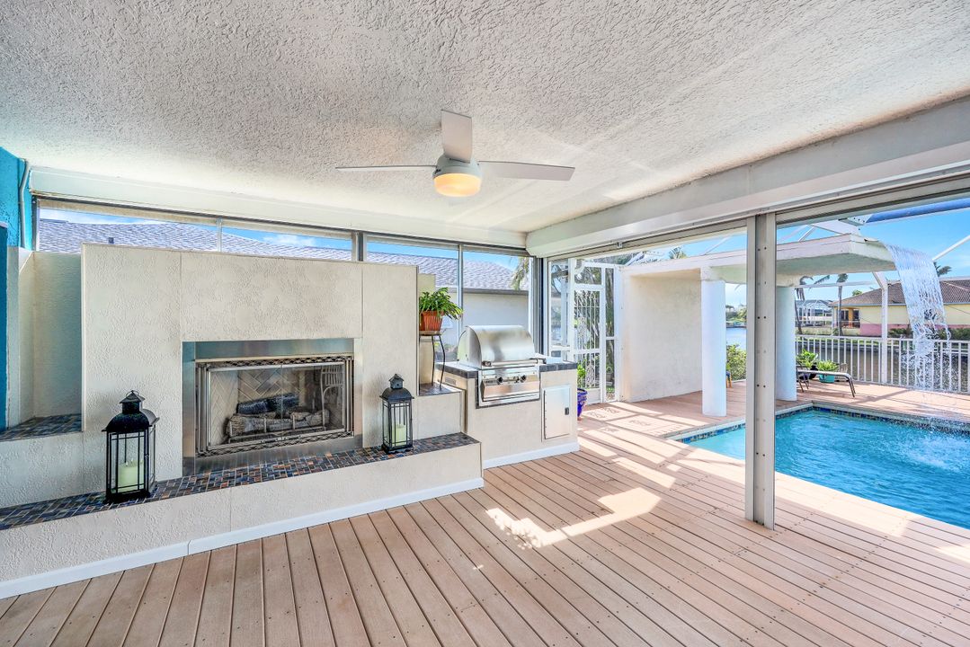 1004 Archer Pkwy E, Cape Coral, FL 33904