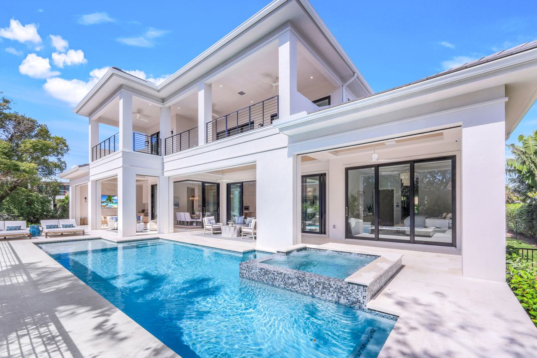 448 Devils Ln, Naples, FL 34103