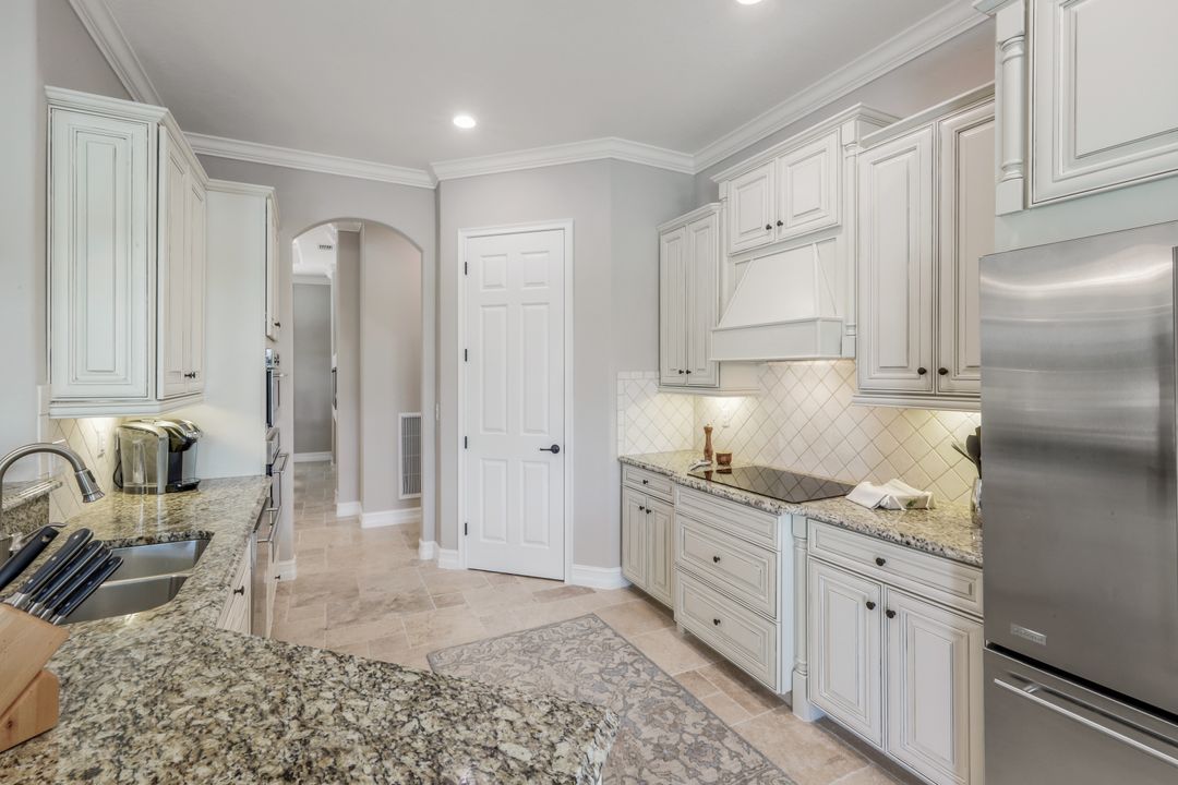28625 Lisburn Ct, Bonita Springs, FL 34135