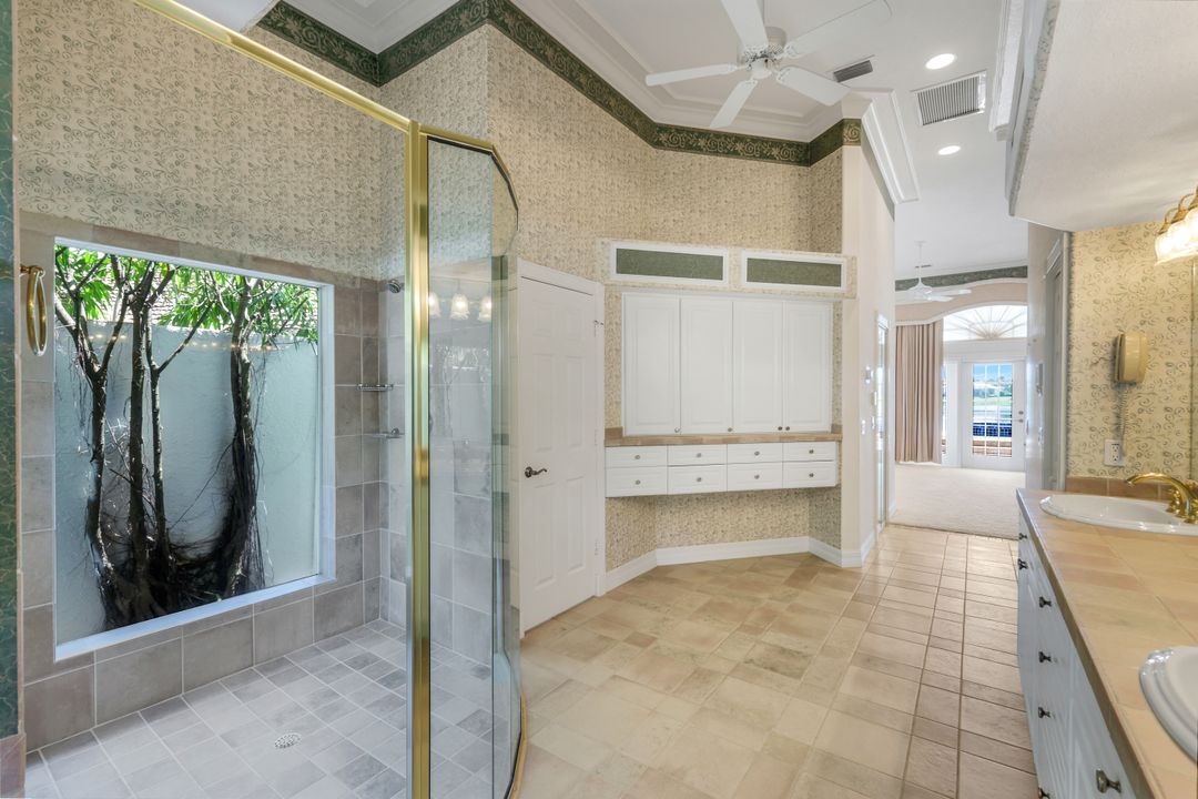 11201 Phoenix Way, Naples, FL 34119