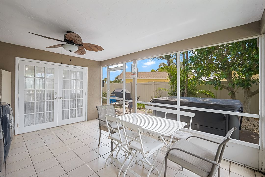 814 107th Ave N, Naples, FL 34108