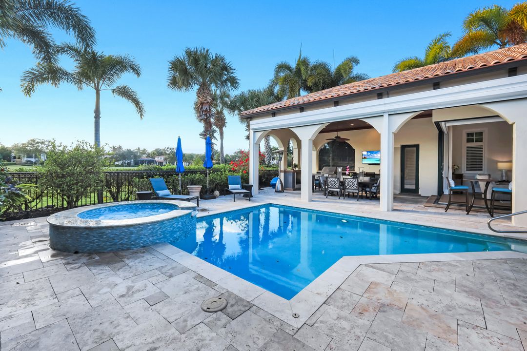 1561 Marsh Wren Ln, Naples, FL 34105