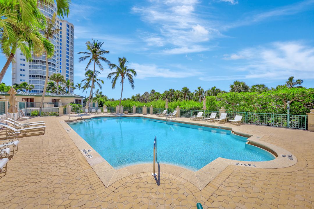 8171 Bay Colony Dr #1704, Naples, FL 34108