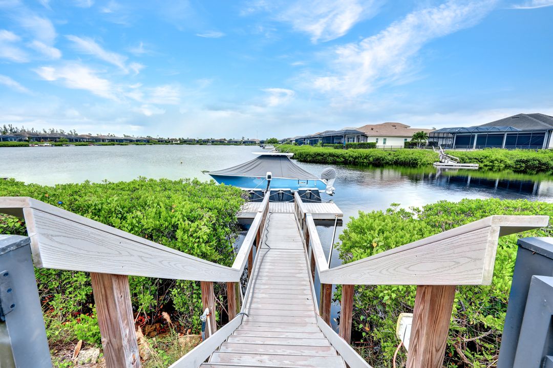 17300 Hidden Estates Cir, Fort Myers, FL 33908