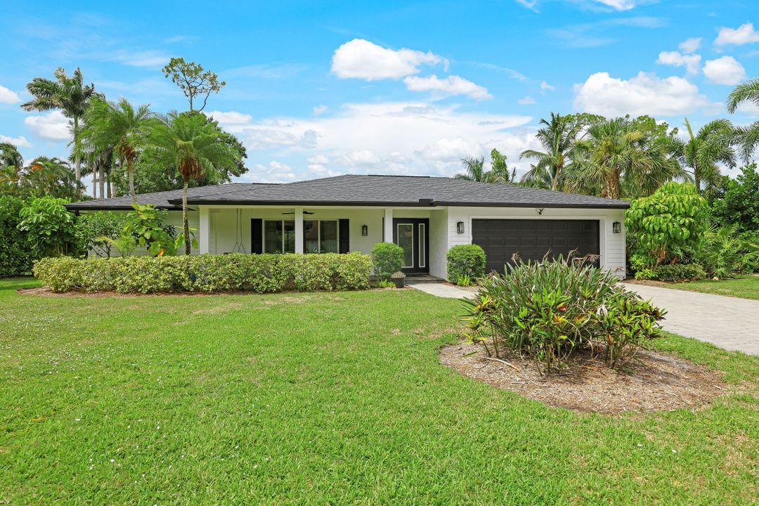 9949 Winchester Wood, Naples, FL 34109