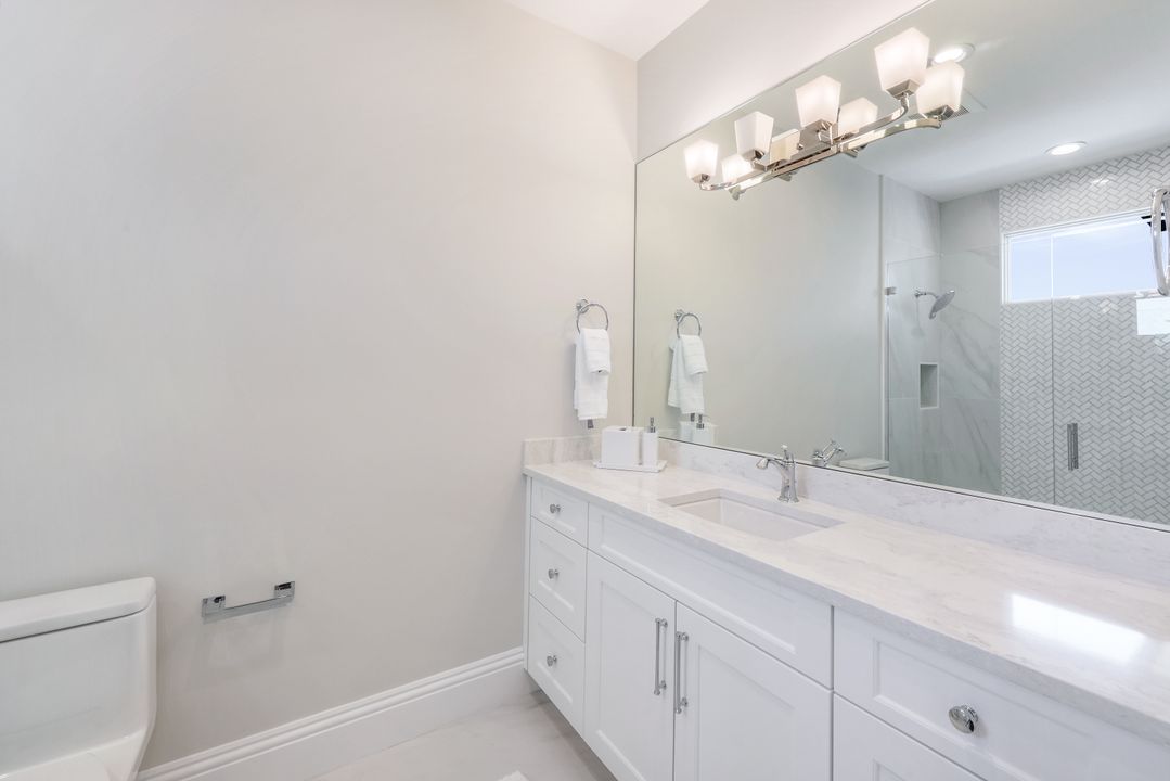 569 Neapolitan Way, Naples, FL 34103