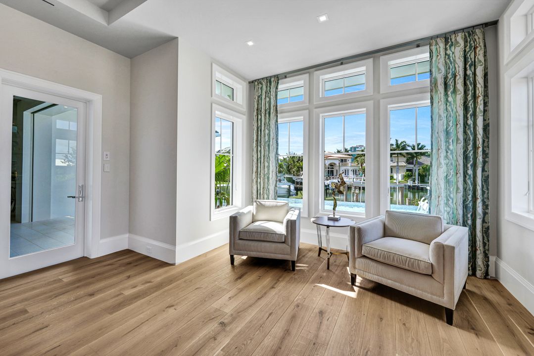 3637 Crayton Rd, Naples, FL 34103