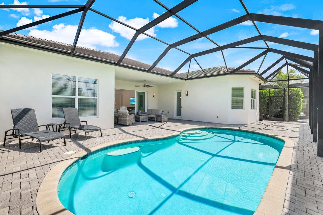 28616 Wharton Dr, Bonita Springs, FL 34135