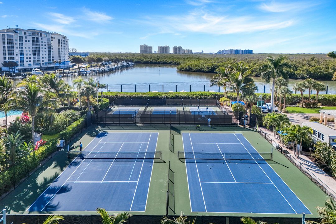 13665 Vanderbilt Dr #301, Naples, FL 34110