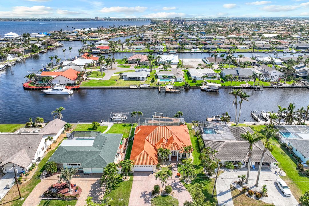 2008 Palaco Grande Pkwy, Cape Coral, FL 33904