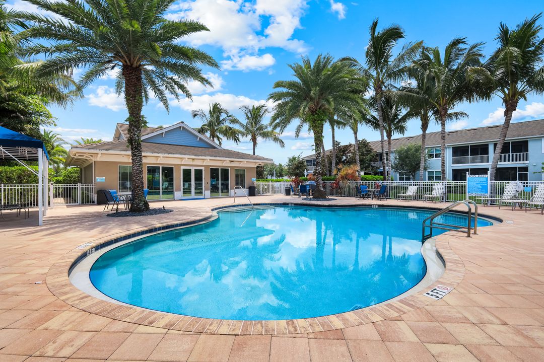 2343 Sheen Ln #405, Naples, FL 34120