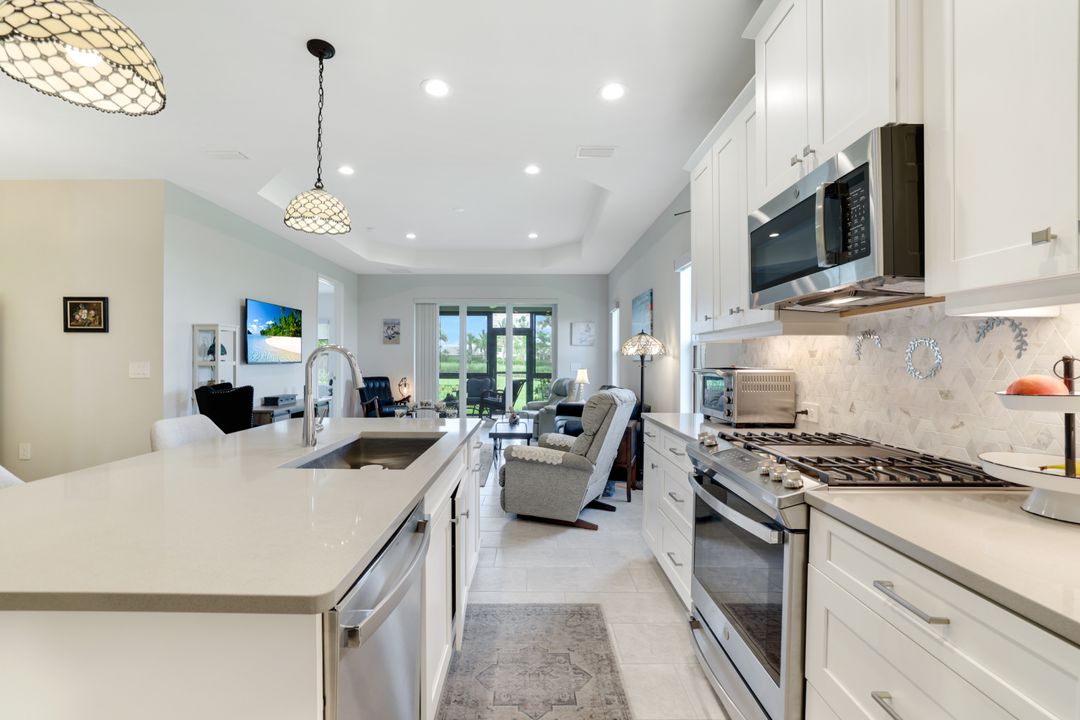 4691 Centaurus Cir, Naples, FL 34120