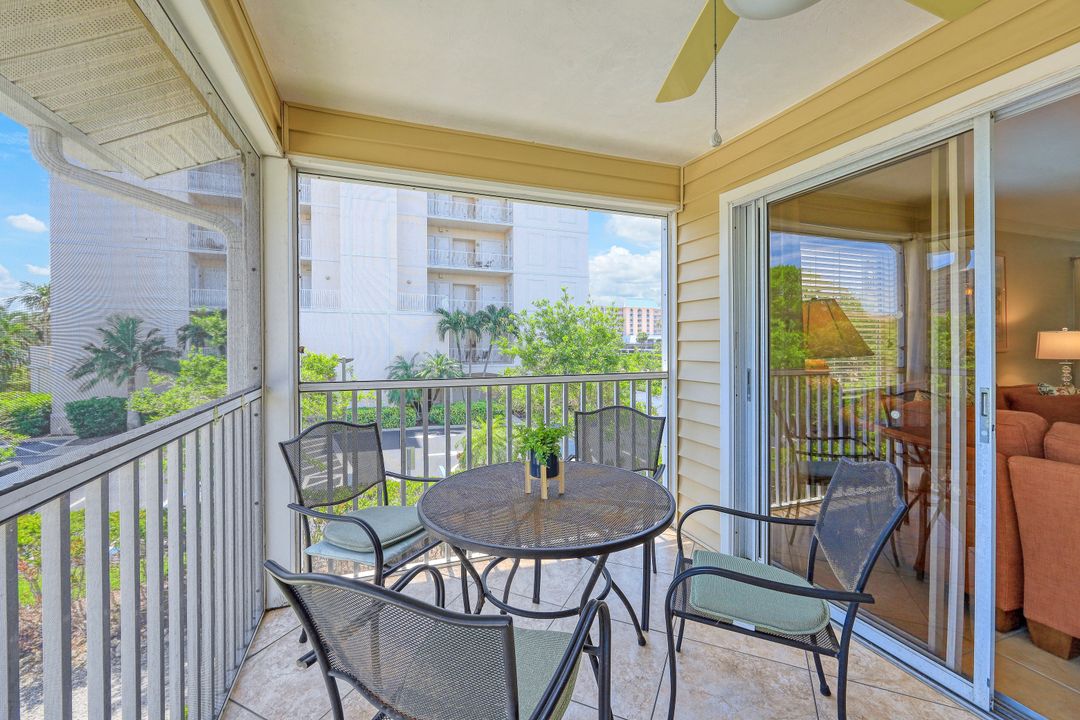 1060 Swallow Ave #207, Marco Island, FL 34145