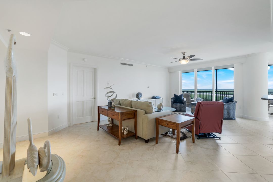 1060 Borghese Ln #1005, Naples, FL 34114