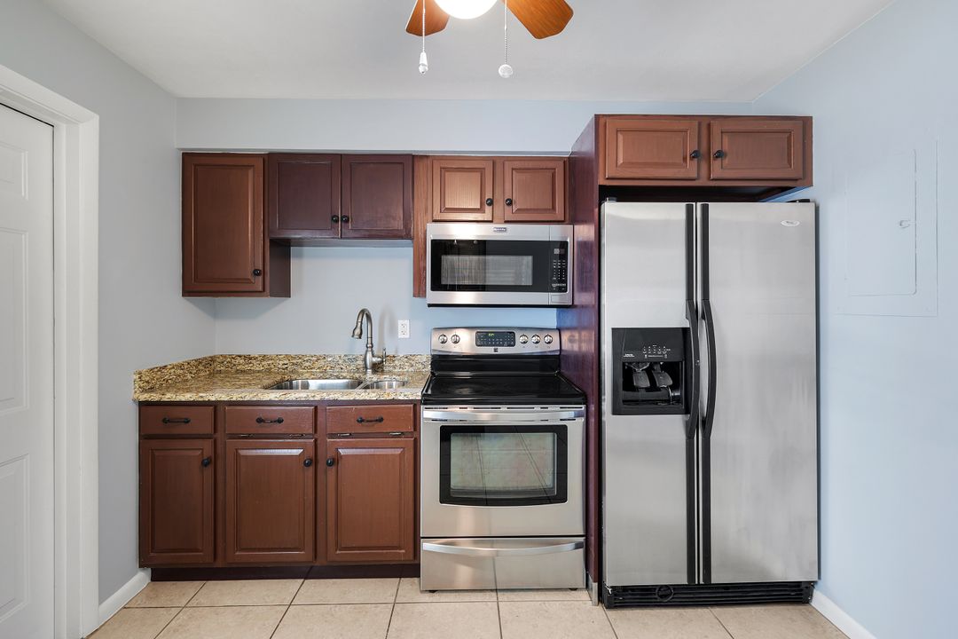 4905 Viceroy St #B, Cape Coral, FL 33904