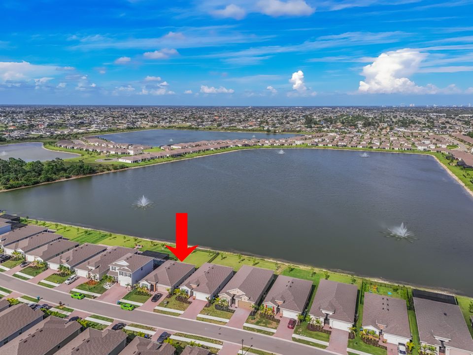 451 Spring Hill Lake Loop, Cape Coral, FL 33993