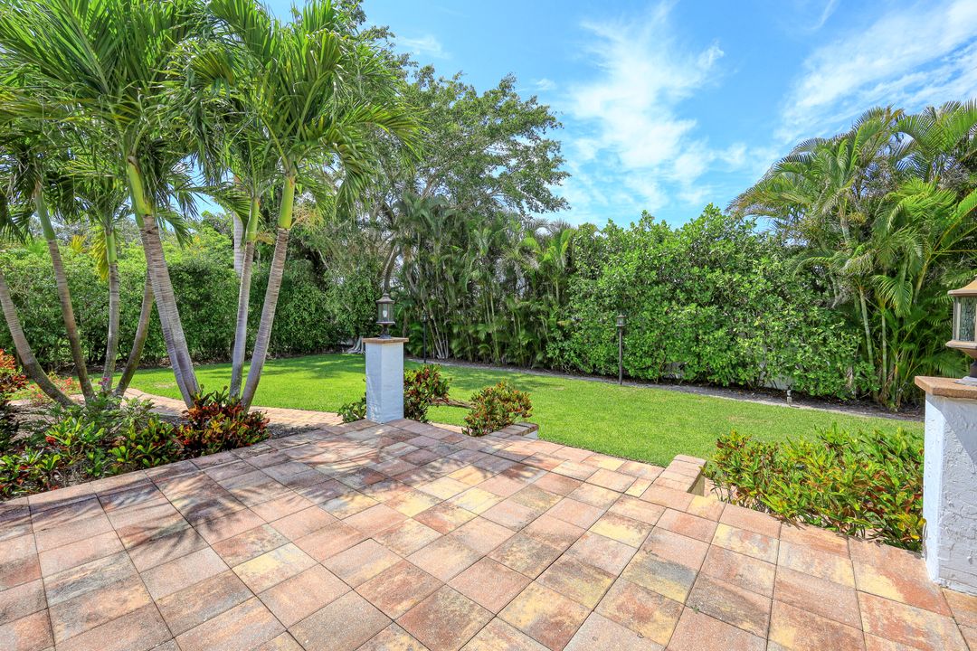 1416 Collingswood Ave, Marco Island, FL 34145