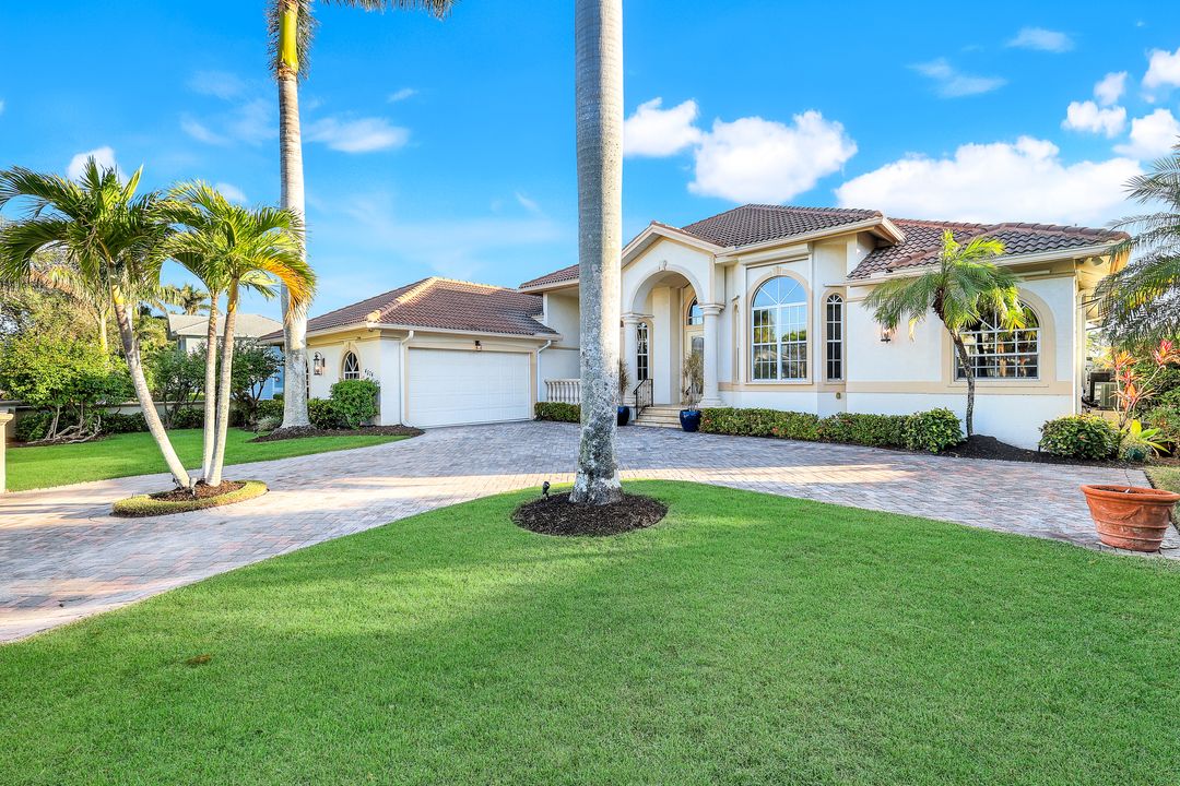 4574 Lighthouse Ln, Naples, FL 34112