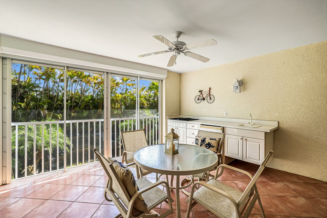 2385 Hidden Lake Dr #2, Naples, FL 34112