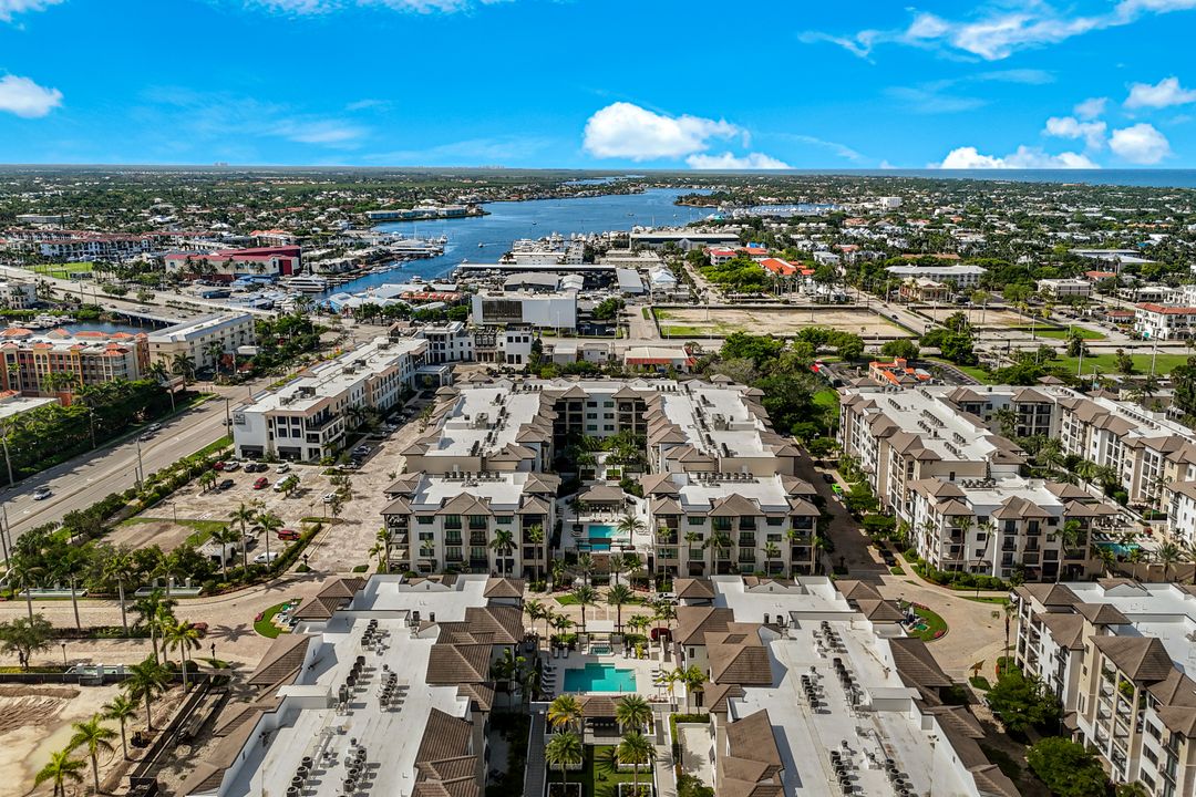 1130 3rd Ave S #207, Naples, FL 34102