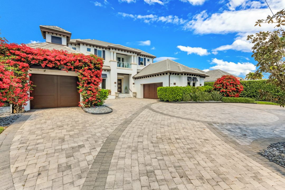 605 Galleon Dr, Naples, FL 34102