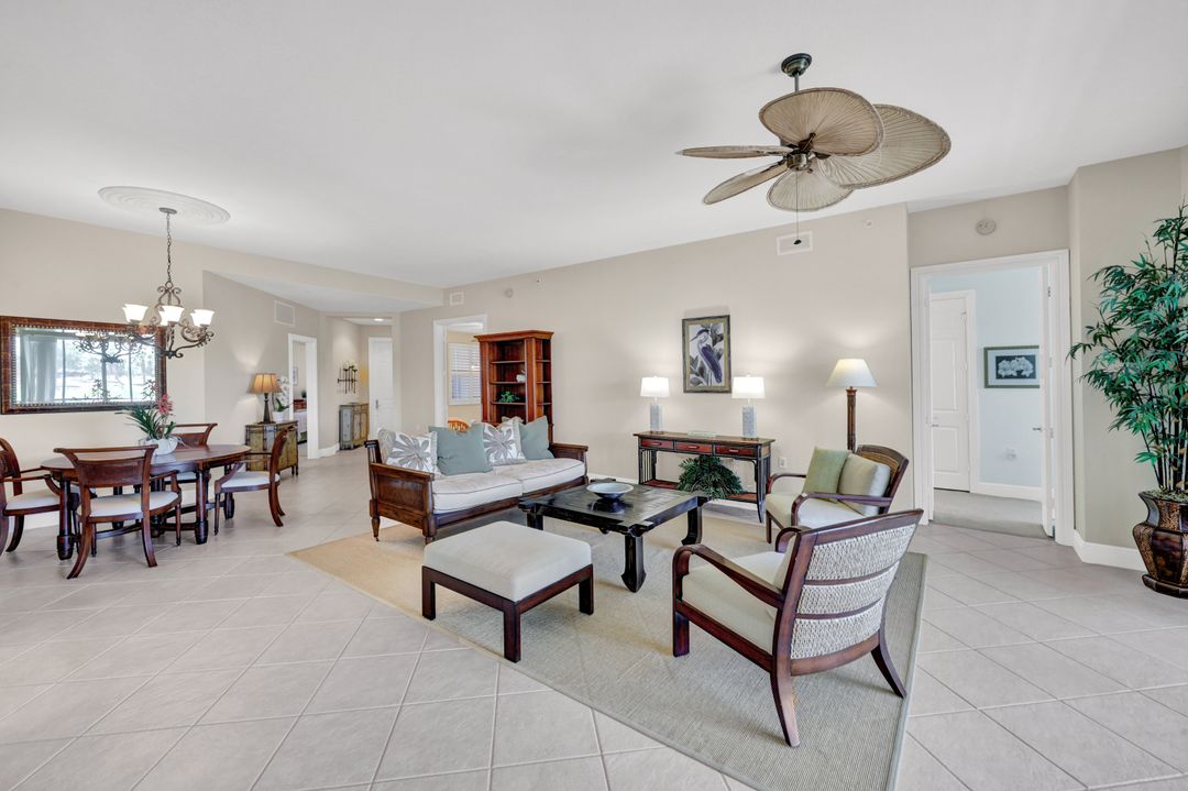 9038 Cascada Way #102, Naples, FL 34114