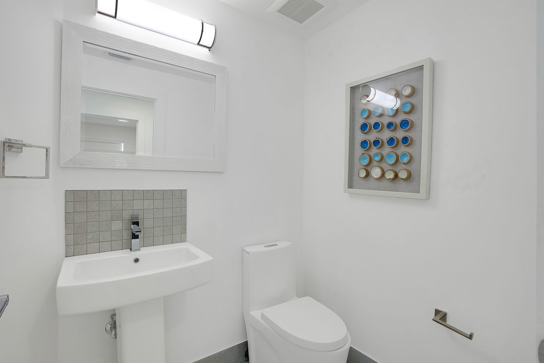 1002 Lake Shore Dr, Delray Beach, FL 33444