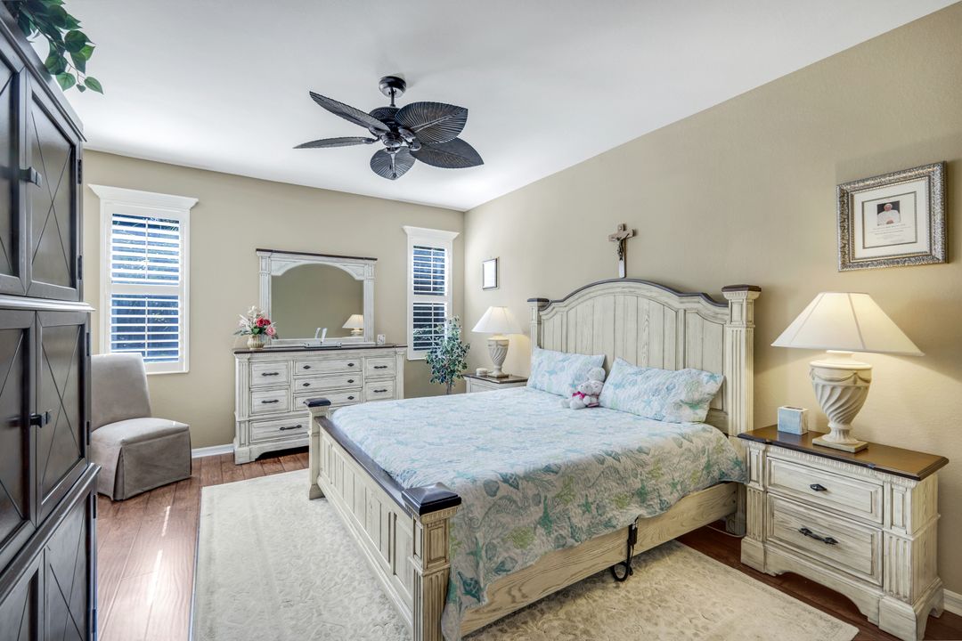 4062 Stow Way, Naples, FL 34116