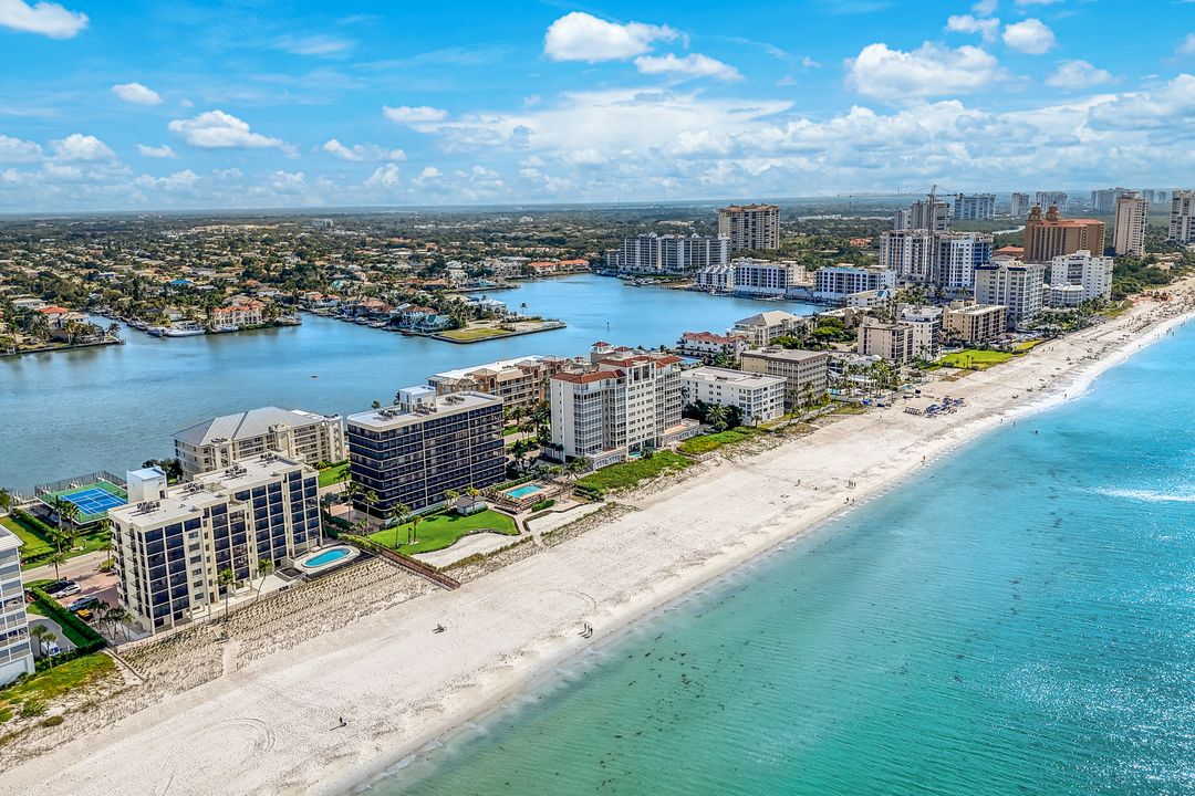 9577 Gulf Shore Dr #704, Naples, FL 34108