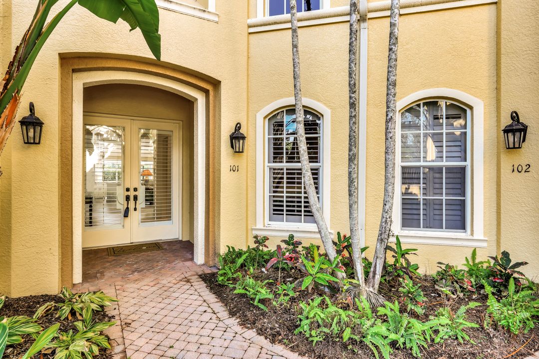 18530 Sandalwood Pointe, Fort Myers, FL 33908