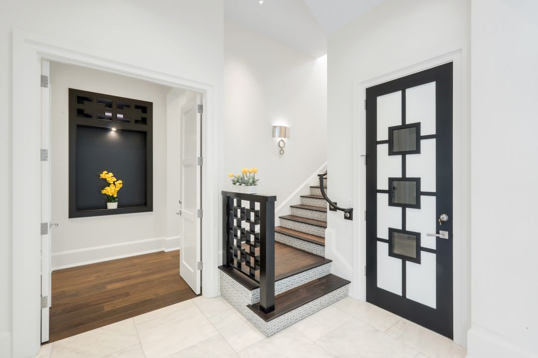 605 Galleon Dr, Naples, FL 34102