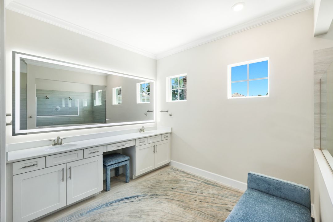 18437 WildBlue Blvd, Fort Myers, FL 33913