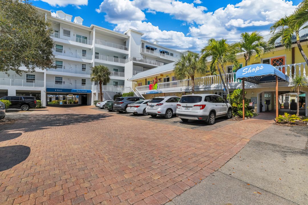 160 Palm St #208, Marco Island, FL 34145