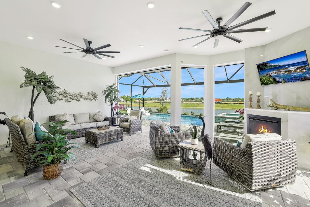 15710 Triesta Ln, Naples, FL 34114