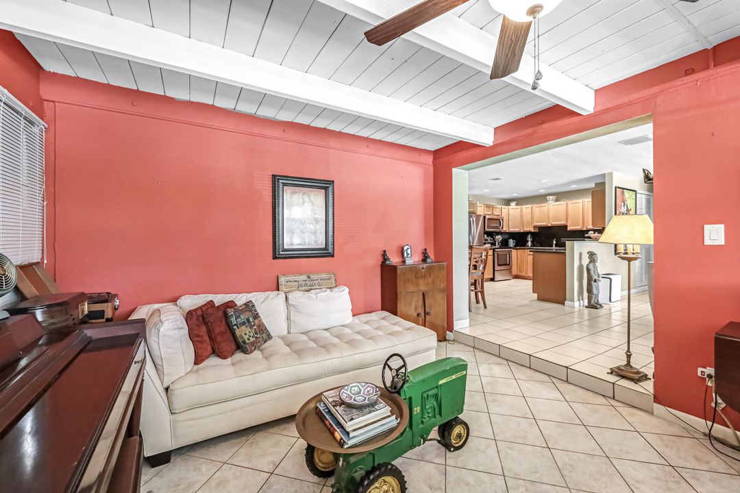 801 NW 26th St, Wilton Manors, FL 33311