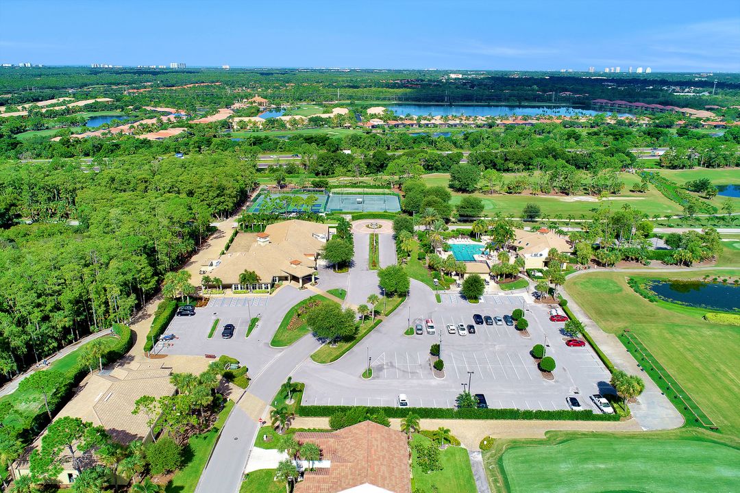 12695 Fox Ridge Dr, Bonita Springs, FL 34135