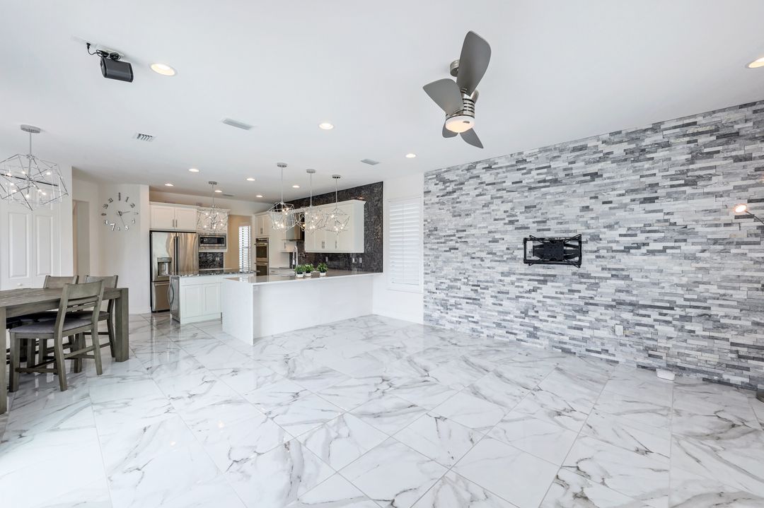 10059 Chesapeake Bay Dr, Fort Myers, FL 33913