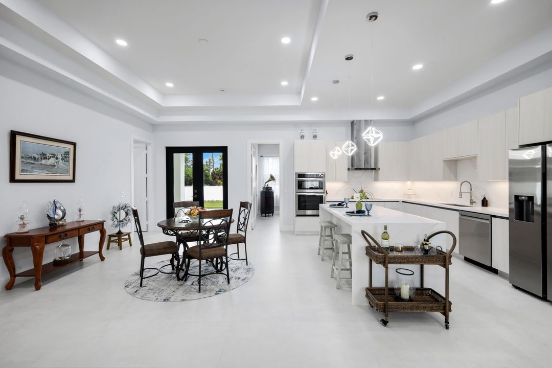 4234 27th Ave NE, Naples, FL 34120