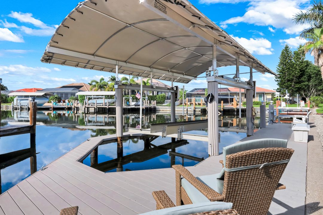 1771 Hummingbird Ct, Marco Island, FL 34145