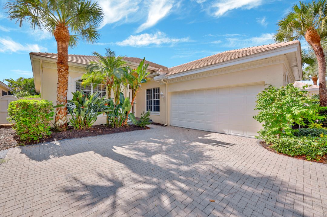 3625 Olde Cottage Ln, Bonita Springs, FL 34134