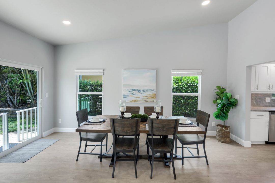 630 109th Ave N, Naples, FL 34108