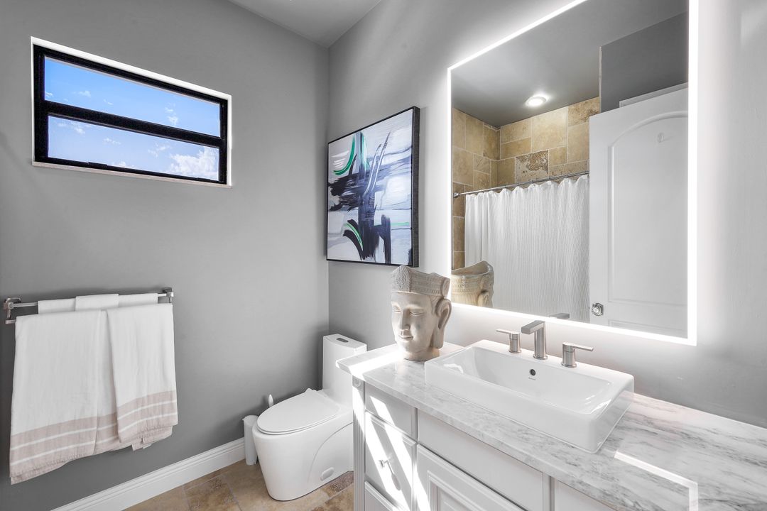 494 Seagull Ave, Naples, FL 34108