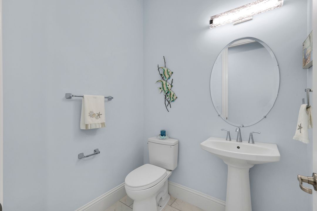 14386 Laguna Spgs Ln, Naples, FL 34114