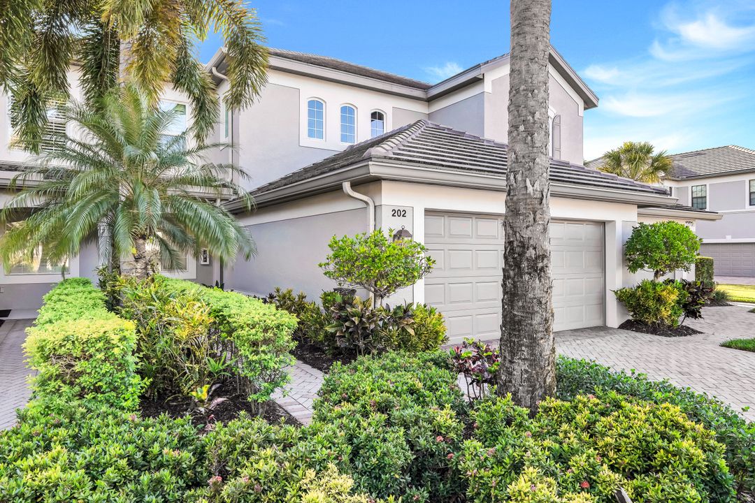 12014 Covent Garden Ct #202, Naples, FL 34120