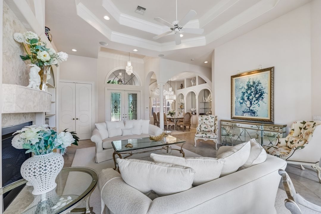 2988 St Barnabas Ct, Naples, FL 34105