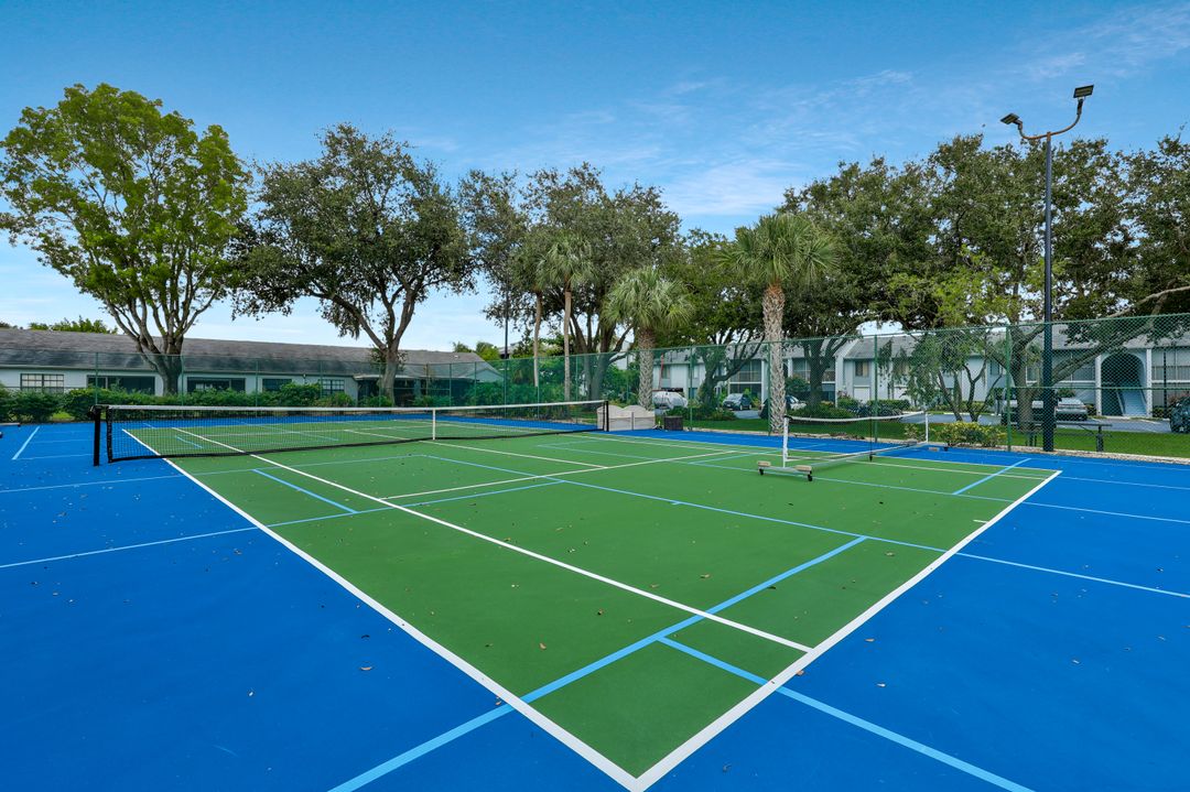 4071 Lakeside Club Blvd #3, Fort Myers, FL 33905