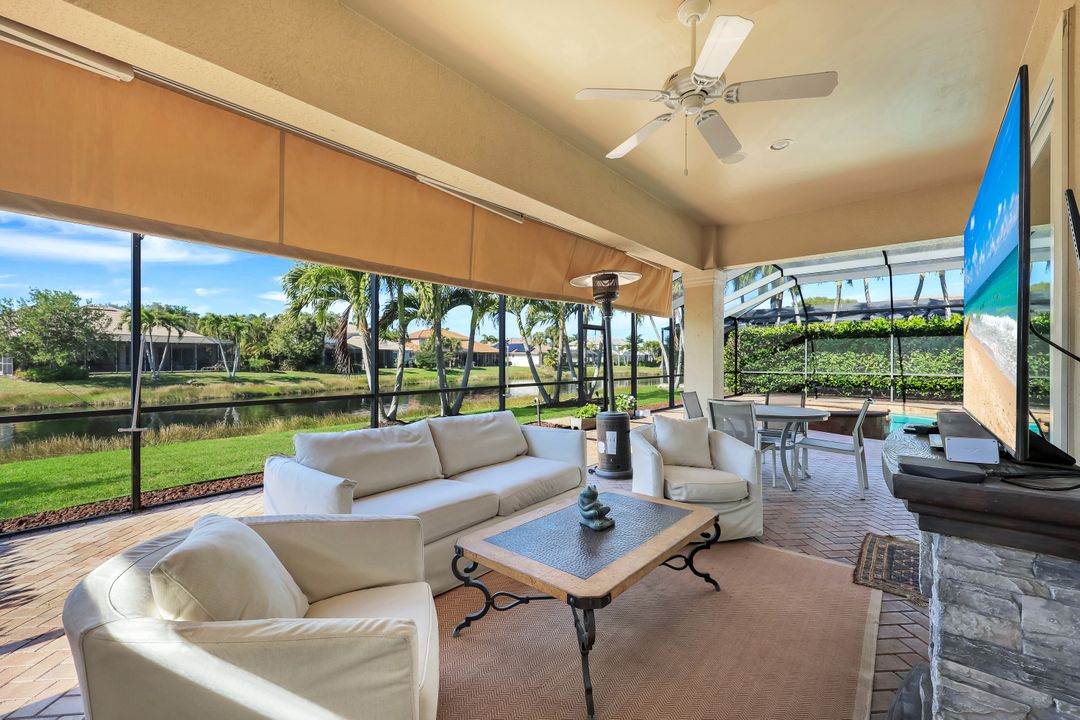 4963 Rustic Oaks Cir, Naples, FL 34105