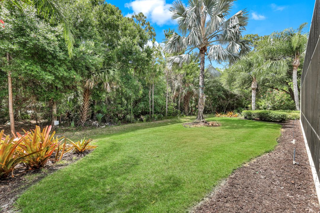 6477 Costa Cir, Naples, FL 34113