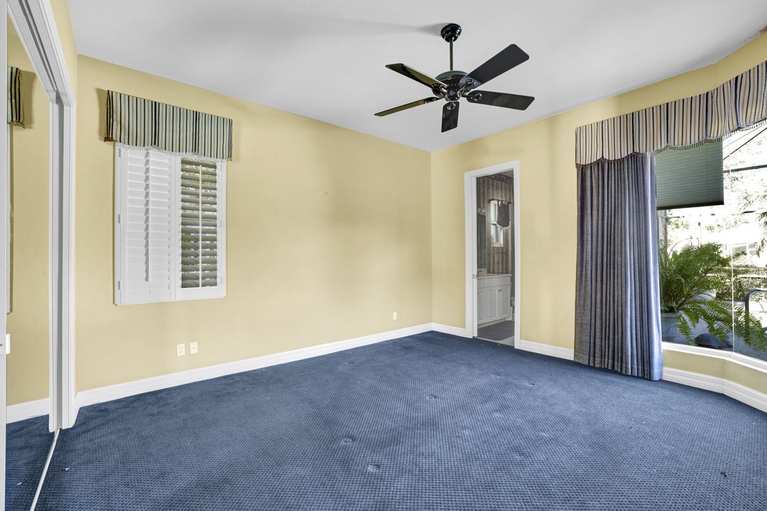 9742 Wilshire Lakes Blvd, Naples, FL 34109