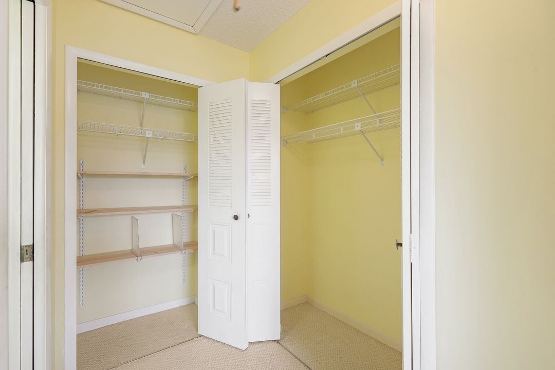 6825 Bogey Dr, Fort Myers, FL 33919